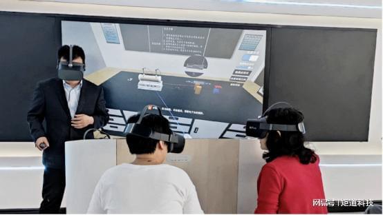 体验的特点和感受瓦力棋牌游戏VR
